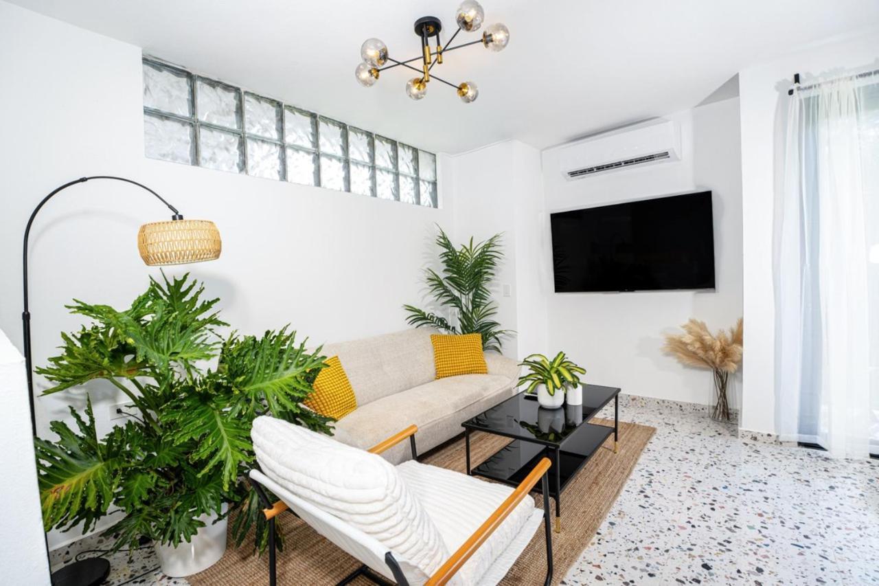 Garden Of Eden Hotel Brenas ภายนอก รูปภาพ
