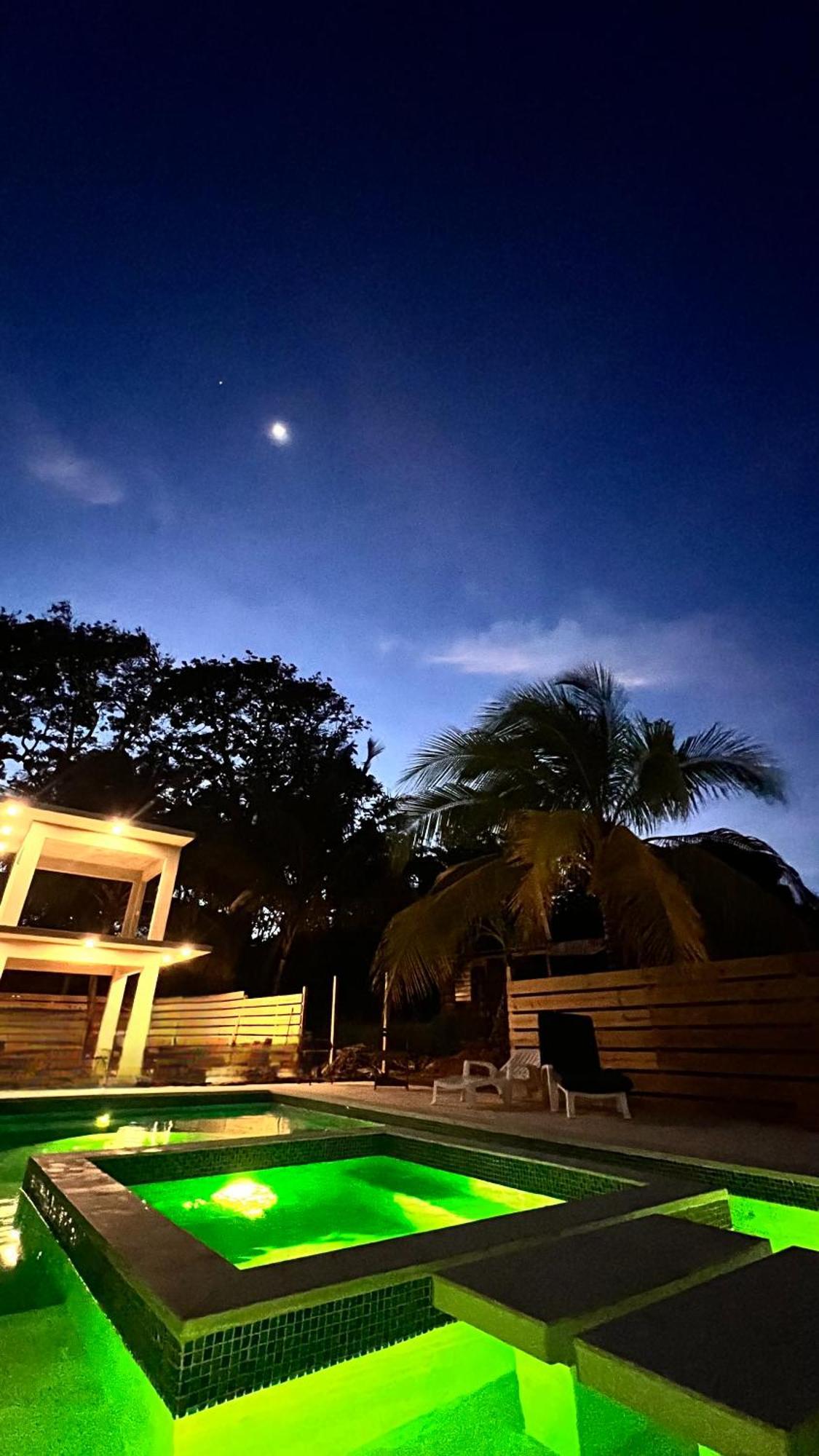 Garden Of Eden Hotel Brenas ภายนอก รูปภาพ